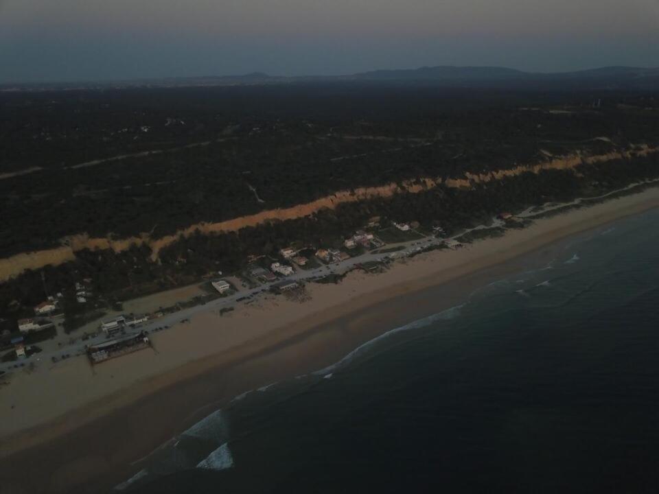 Rock'S Beach Spot Suit Costa de Caparica Ngoại thất bức ảnh